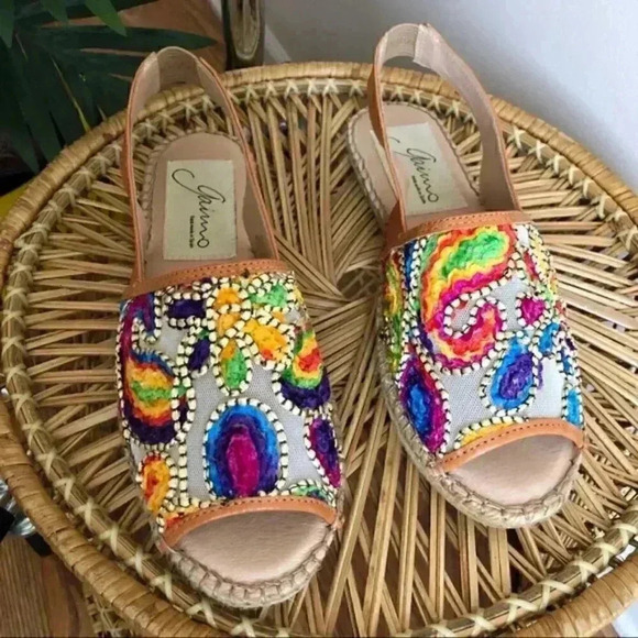 Gaimo Multicolor Embroidered Espadrille Sandals 39 - Picture 4 of 5